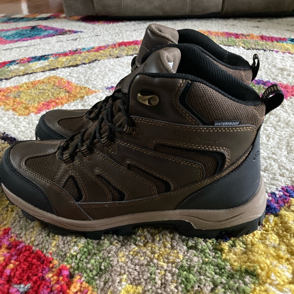 NWT Eddie Bauer boots